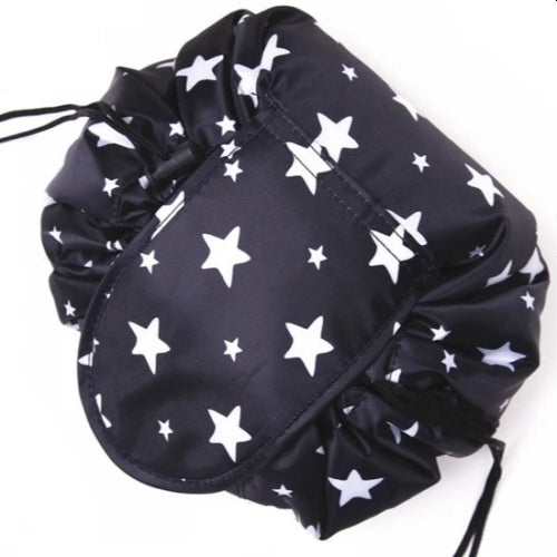 Black and white stars design of the scrunch up makeup bag
